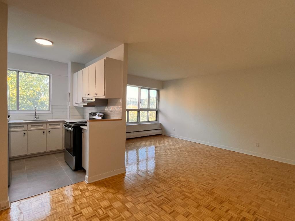 3.5 chauffé à St-Lambert avec piscine sur le toit | 3166208