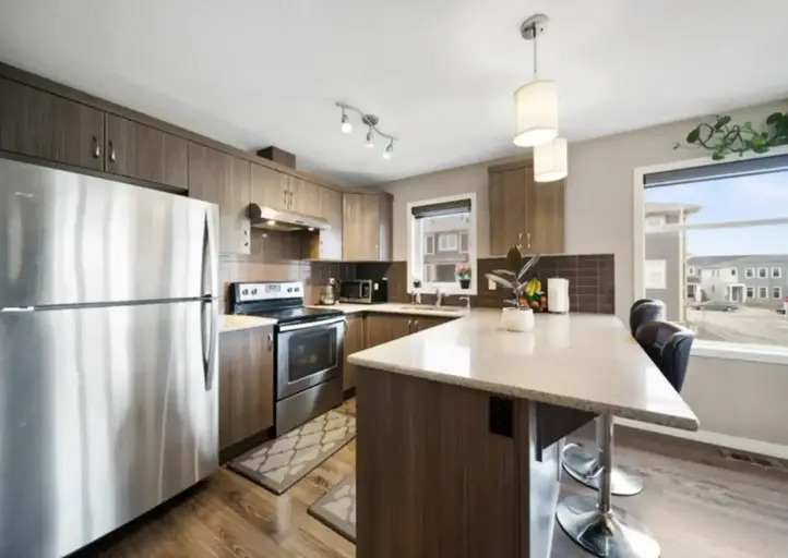3 bed 2.5 bath Townhouse available immediate | 82 Cityscape Court Northeast, Calgary | 3166401