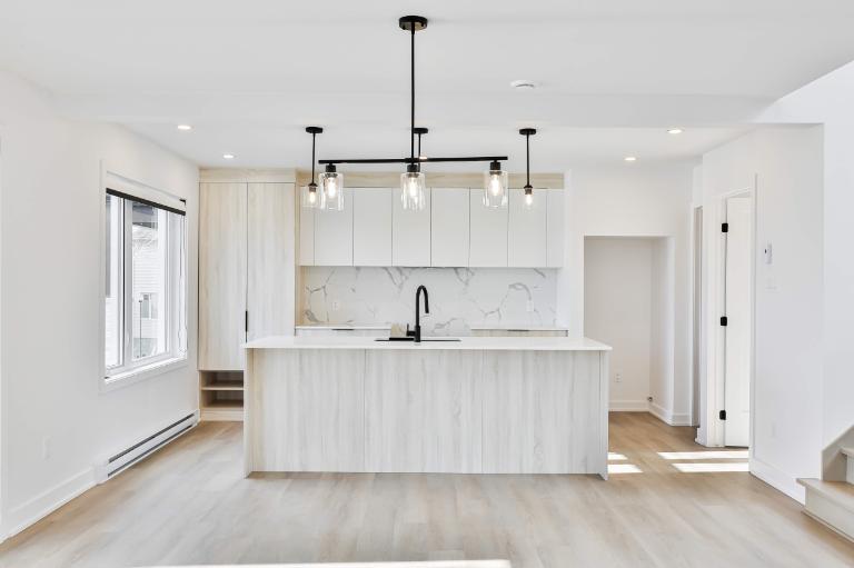 3 CH - 2 SDB - Sainte-Agathe-des-Monts - $2,175 /mo | 3166433