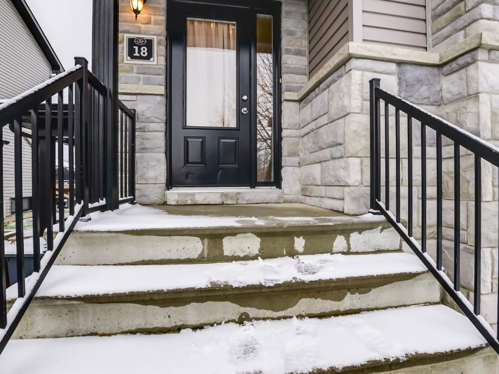 Logement maison 5 et demi : 2 550$ / mois Libre maintenant | 3166584