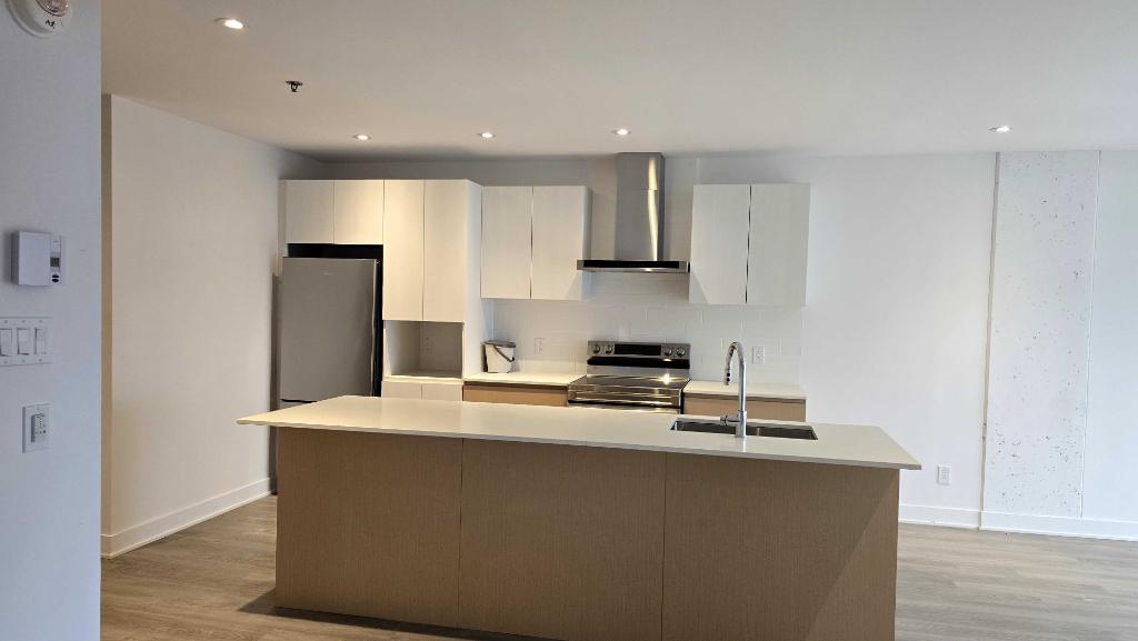 5 1/2 a louer immédiatement- PROMO 1 MOIS GRATUIT *** LAVAL | 3166586