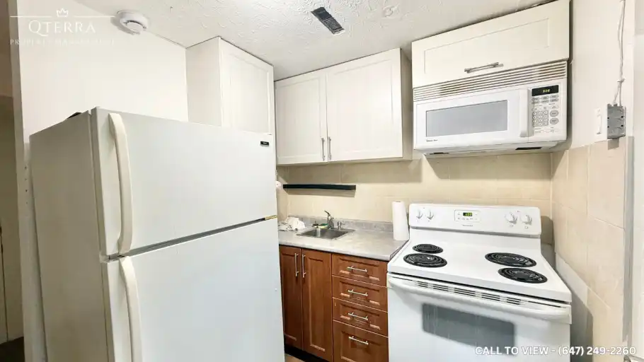 2-22 Masseygrove Crescent, Etobicoke, Ontario M9V 3C9 | 22 Masseygrove Crescent, Toronto | 3172236