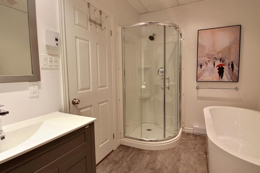 5 1/2 PLESSISVILLE (centre-ville) RENOVÉ | 3172975