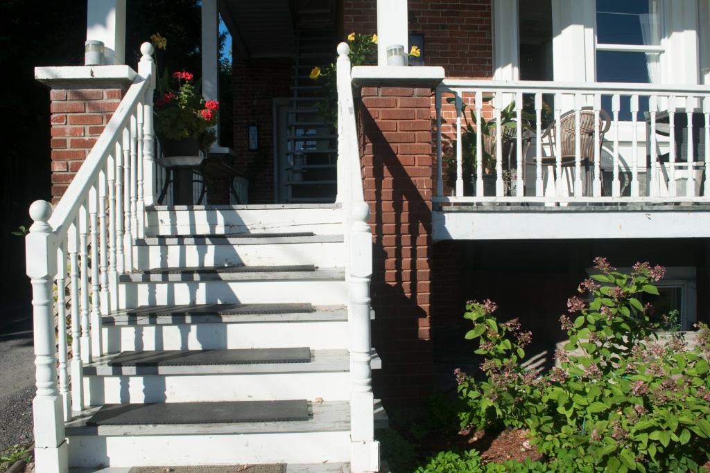 BEAU 31 /2 - LIBRE IMMÉDIATEMENT! | 3172981