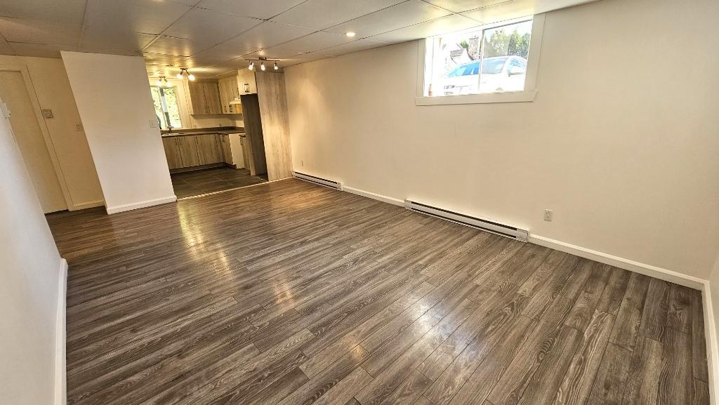 Beau 4 ½ dans un demi sous-sol ! Disponible dès maintenant ! | 3172990