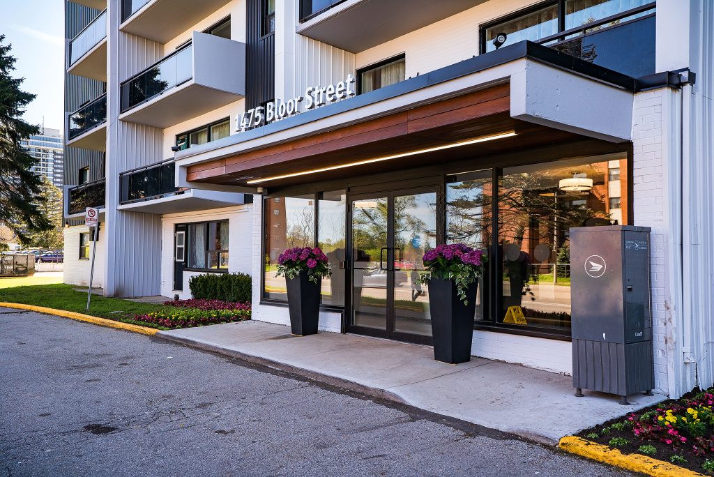 Bloor Street Apartments | 3180419