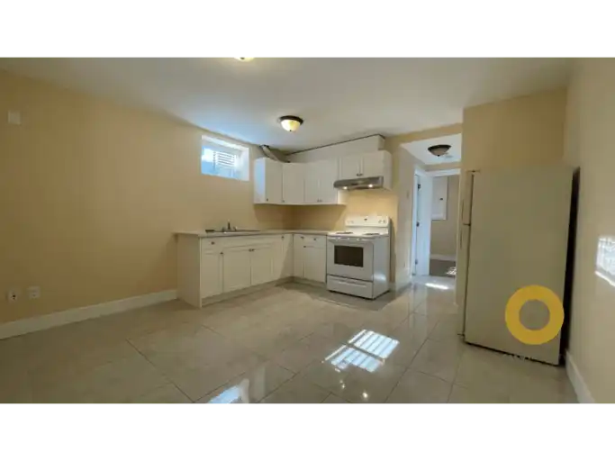 UTILITIES INCLUDED (UNFURNISHED) 1 BED 1 BATH IN BURNABY | 6517 Clinton Street, Burnaby | 3173318