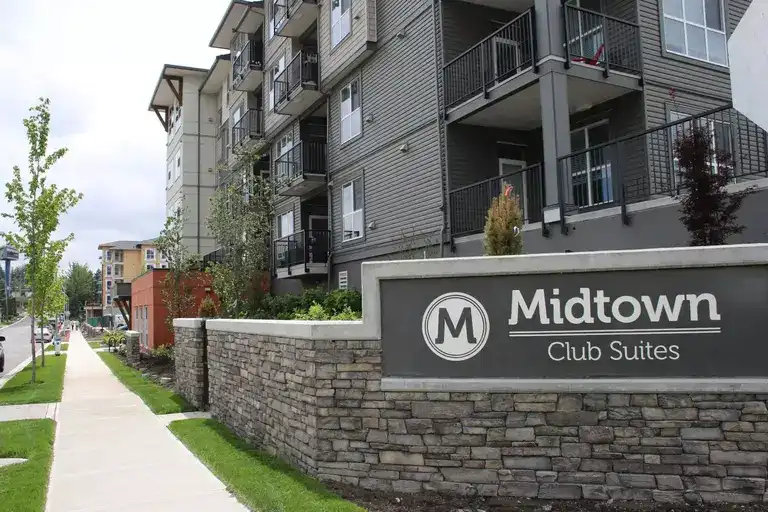 Spacious 2 Bedroom, 2 Bathroom Unit At Midtown Suites! | 1811 Salton Road, Abbotsford | 3173326
