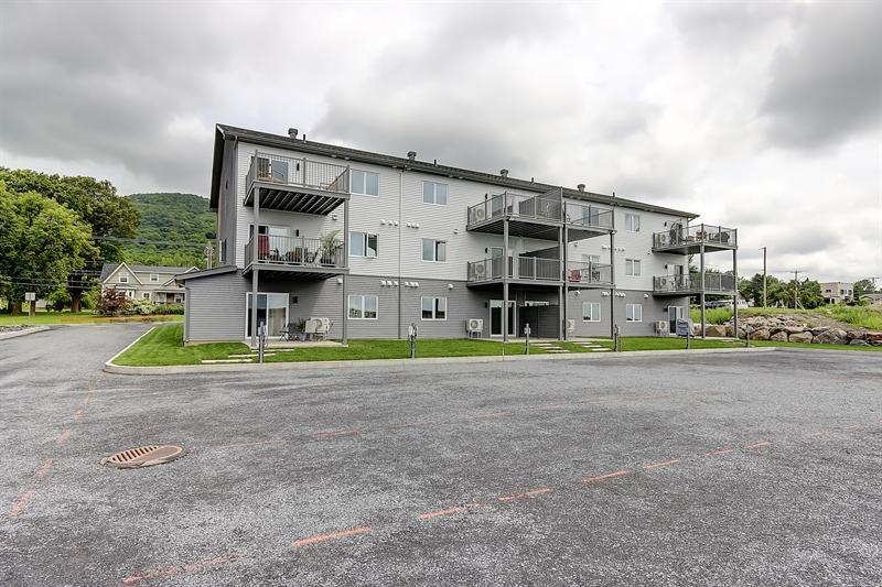 LOGEMENT STYLE CONDO 4 1/2 À LOUER APPARTEMENT CONSTRUCTION NEUVE JUIN 2026 | 3173495