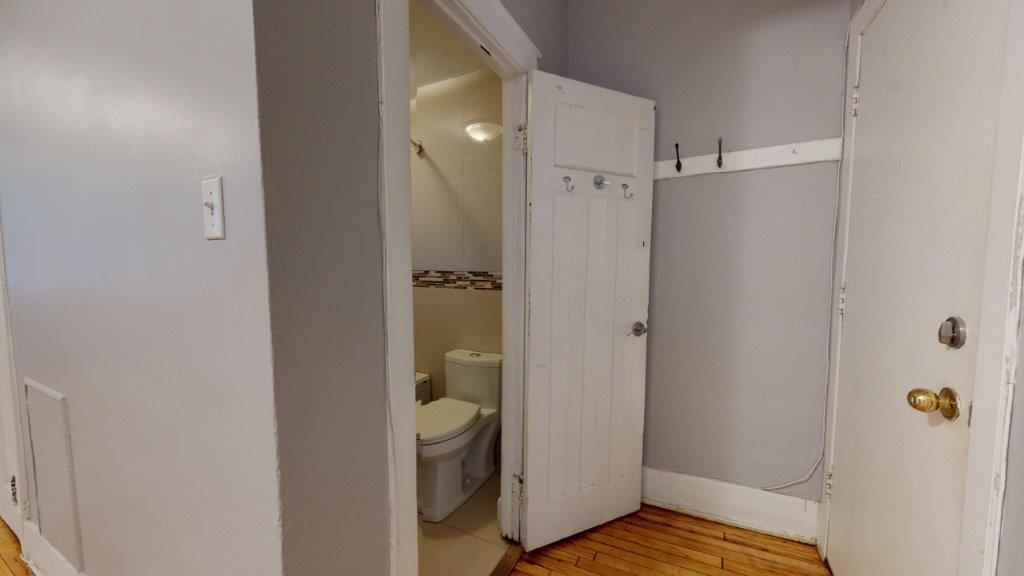 4 1/2 Park Avenue Apartment | 3173499