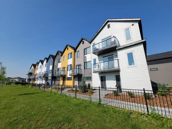 Bergen Towns - 2796 Maple Way Edmonton AB | 2796 Maple Way NW, Edmonton | 3173966