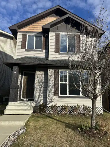 Affordable lovely home with 4 huge bedrooms. | 9419 212 Street Northwest, Edmonton | 3174014