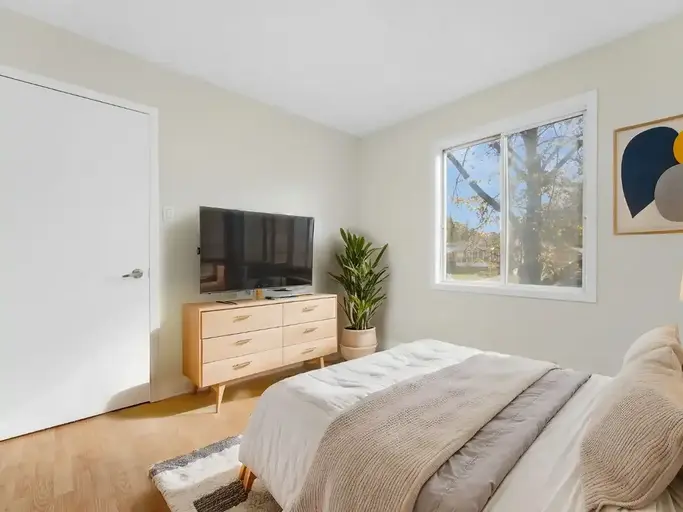 170, 174-178 Grove Street East | 170 Grove Street East, Barrie | 3174353