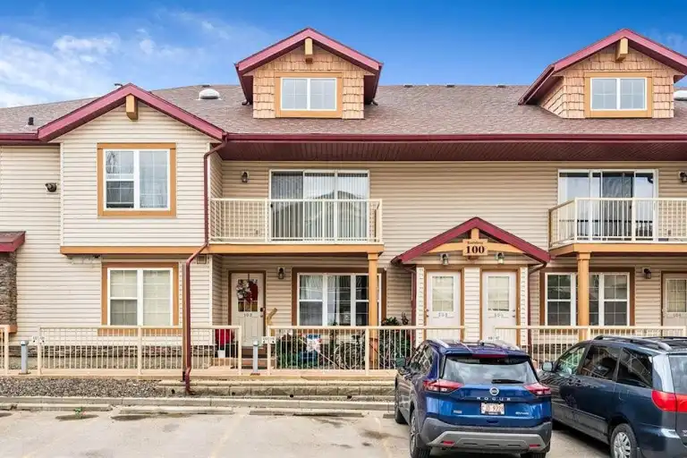$500 DAMAGE DEPOSIT | 103 - 100 Panatella Landing Northwest, Calgary | 3175574