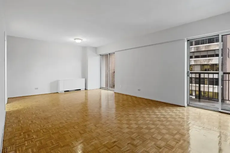 Kenson Towers | 235 Somerset Street West, Ottawa | 3176215