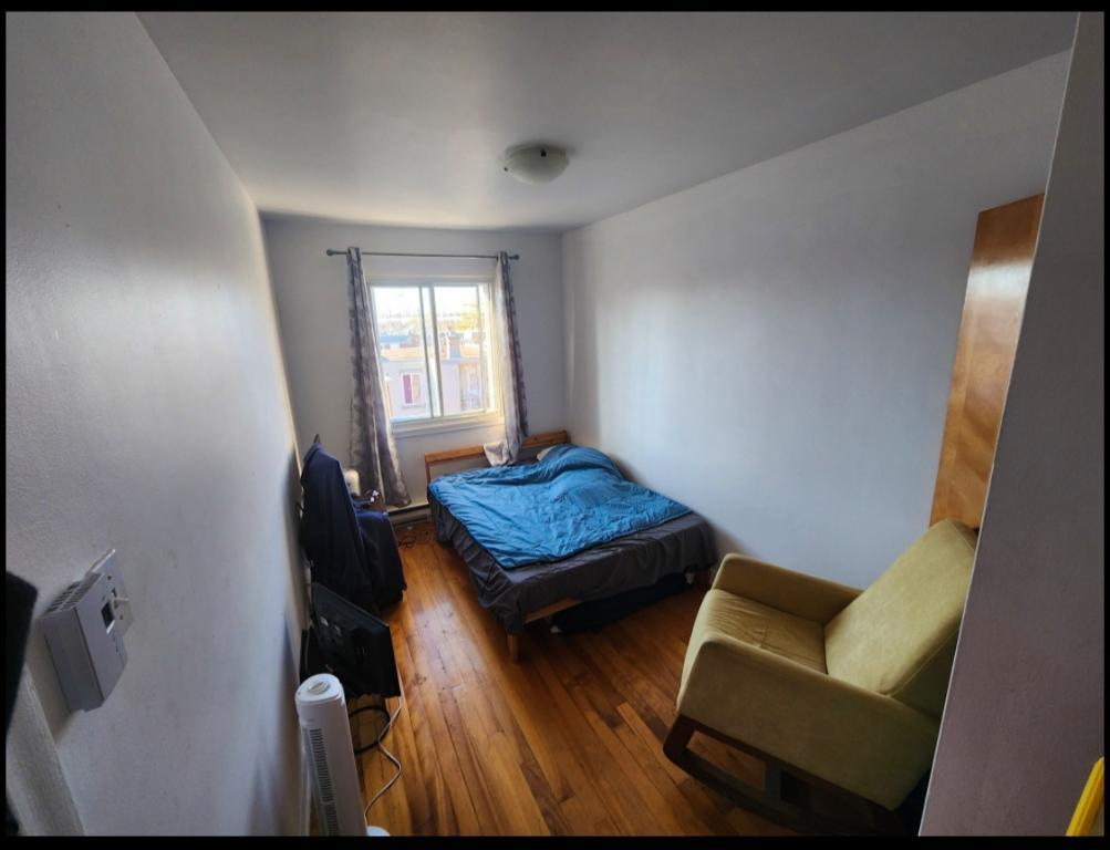 4 et Demi à louer pour le premier janvier ou avant. | 3177137