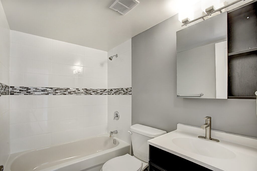 The Nottingham | 3177160