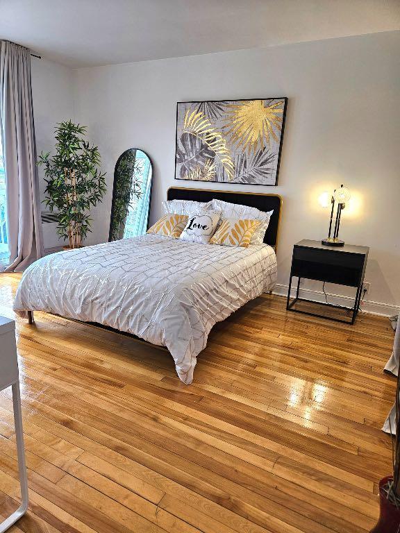 5 1/2 meuble Montreal près métro Université | 3177258