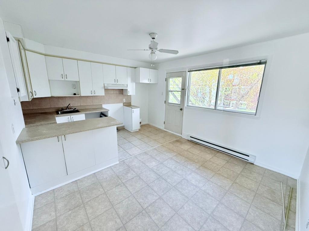 4 1/2 St-Jérôme, libre immédiatement | 3177602