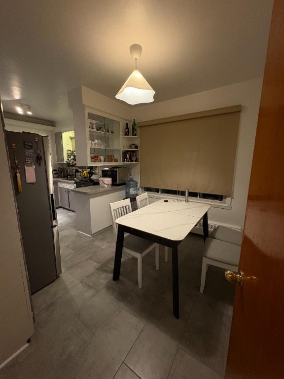 Grand 5 1/2 propre et lumineux partir de 1 decembre | 3177650