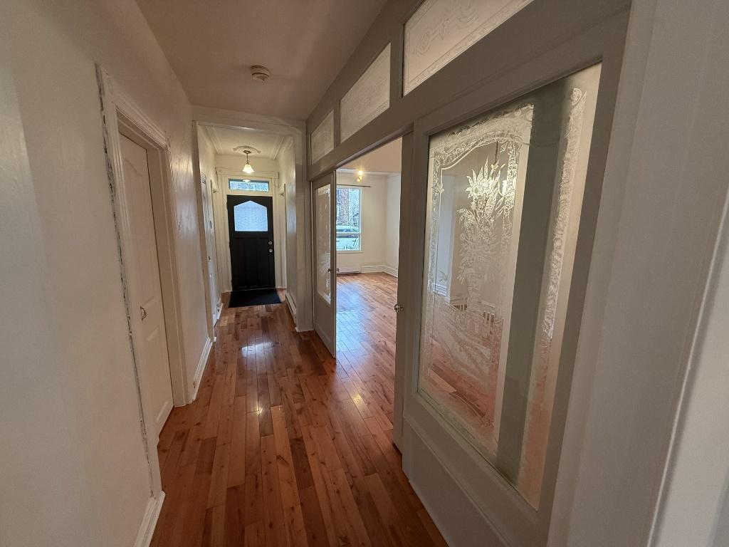 6 ½ à louer dans le Mile-End RDC | 3177665