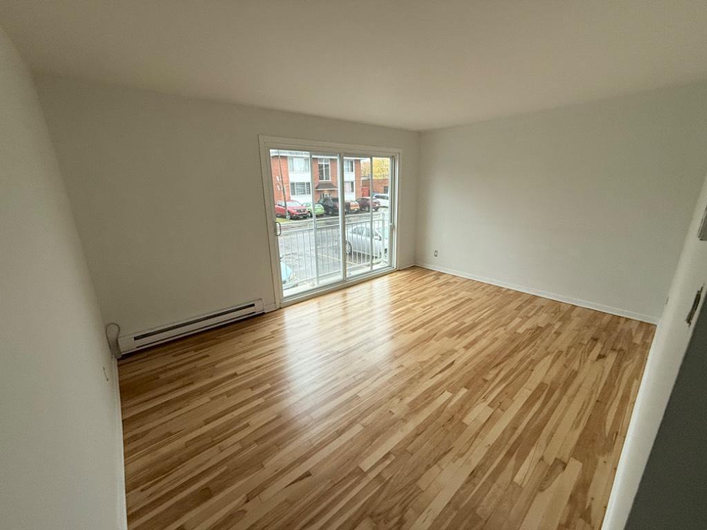 Grand 4 1/2 a louer | 3178013