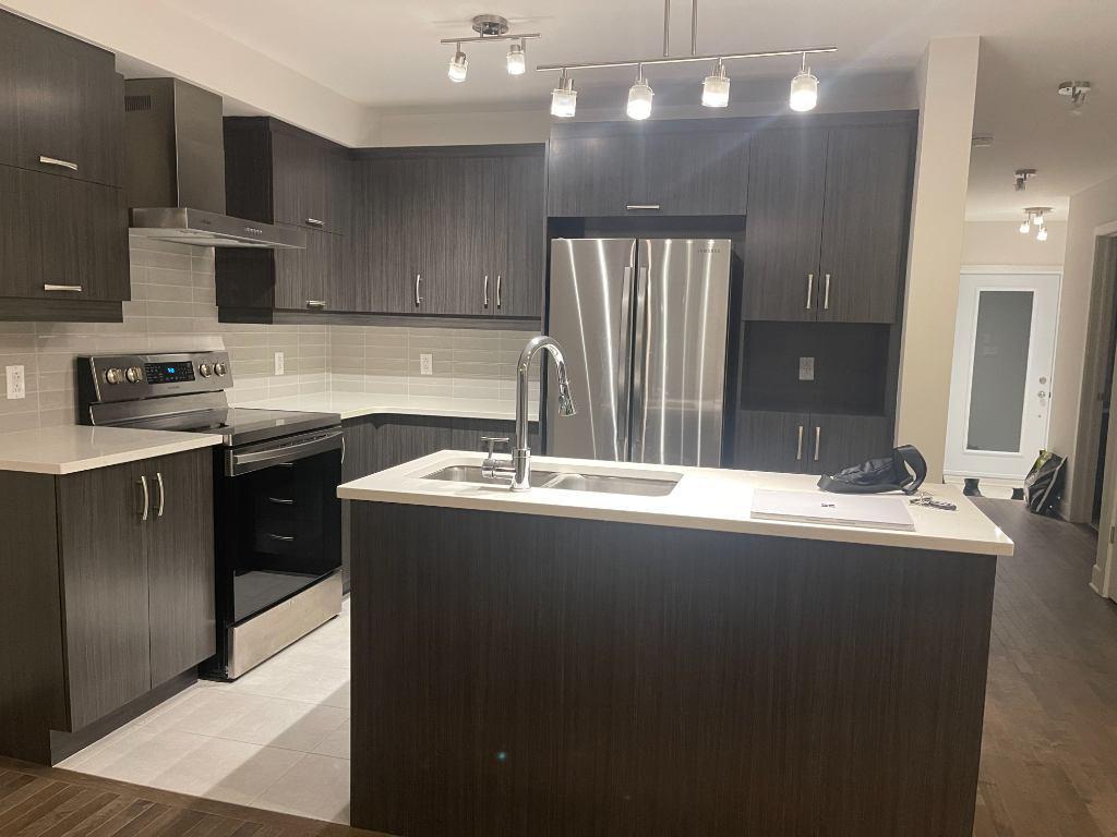 Maison de ville moderne à louer (construite en 2020)/Mondern Townhouse for rent (2020 Bulit) | 3178069