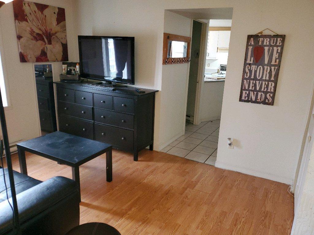 Beau 3 1/2 au 2ème étage | 3178661