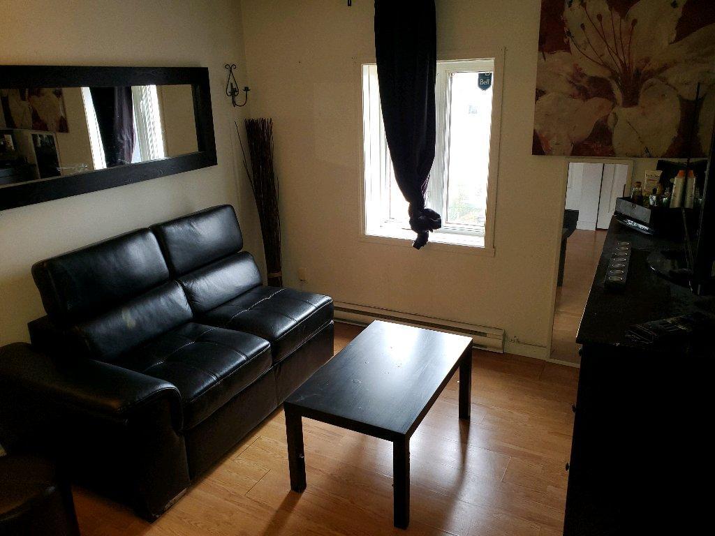 Beau 3 1/2 au 2ème étage | 3178661