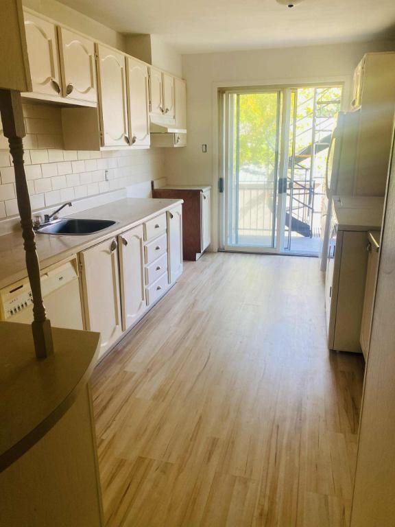 4 1/2 à louer à Lachine, libre immédiatement, proche du canal Lachine et du parc Lasalle. ( 1 place de stationnement privée ) | 3178799