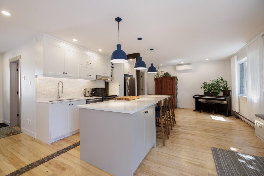 Apartement 5 1/2 (BAS de DUPLEX) | 3179226