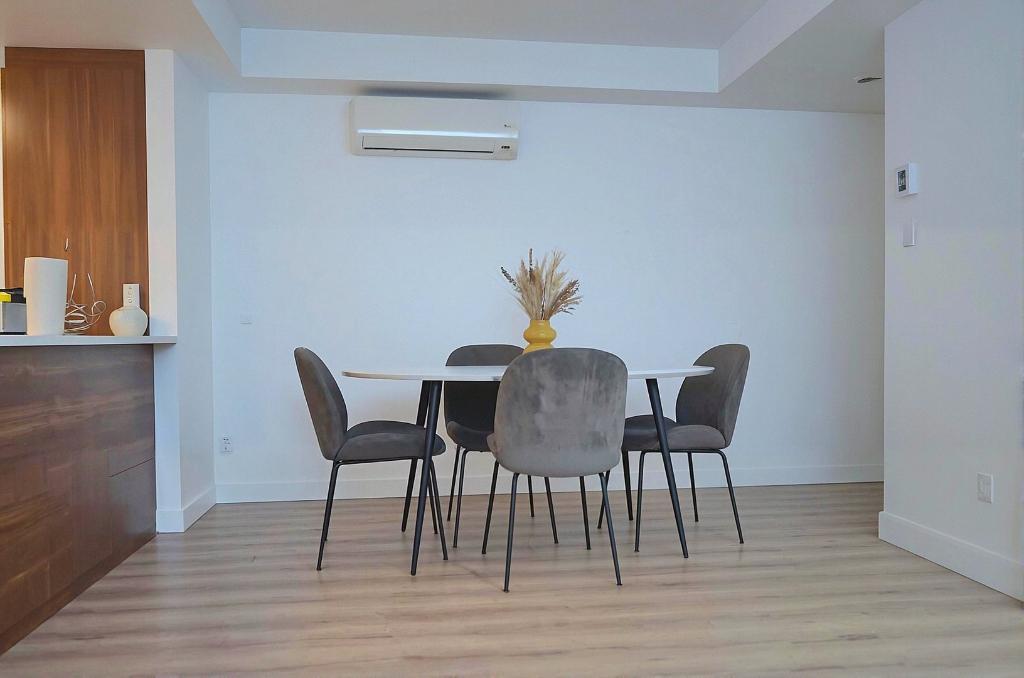 Superbe condo 2 chambres meublé – Montréal (NDG) – Tout inclus | 3179229