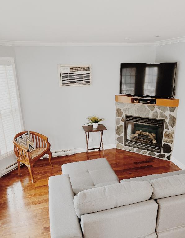 Tout inclus meublé : 3 et demi | 3179571