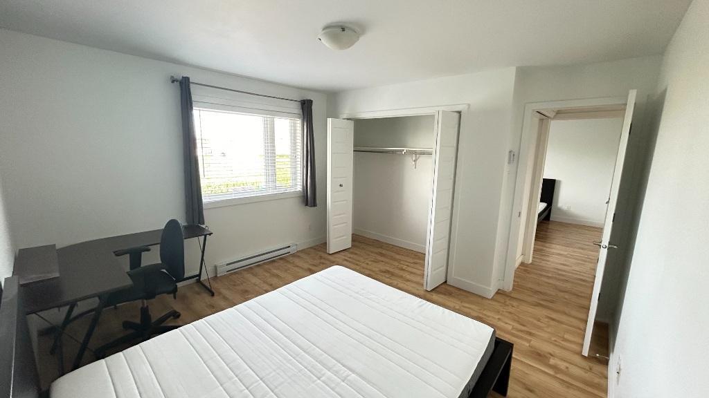 1er décembre 5 1/2 MEUBLÉ, IDÉAL POUR ÉTUDIANTS, près UQTR, Air climatisé, Lave-vaisselle, micro-onde, aspirateur, stationnements déneigés NON-FUMEUR | 3179576