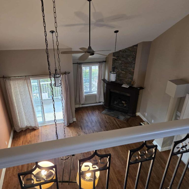 Super condo avec mezzanie et terrasse sur le toit | 3179585