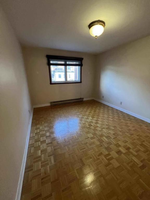 Beau grand 5½ à Ahuntsic – 3 chambres, sous-sol, cour et 2 stationnements! | 3179595