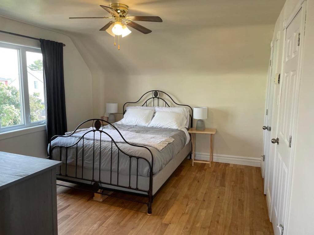 Coquette petite maison à louer à 5 minutes du Mont St-Anne- Beaupré | 3179963