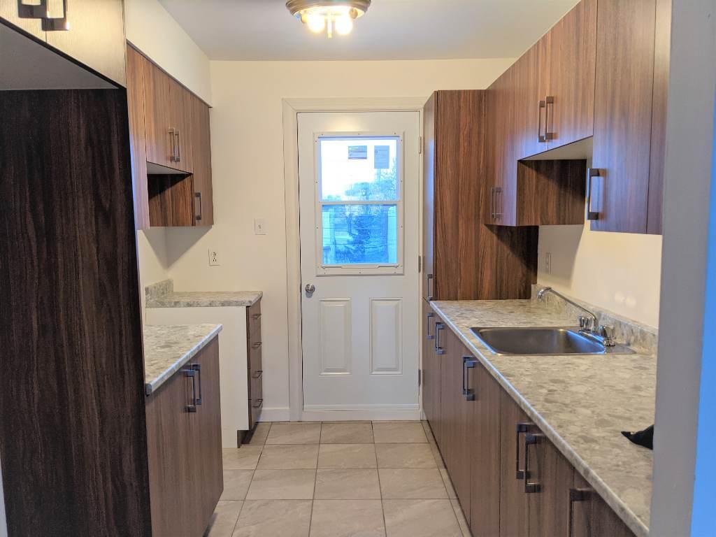 Beau et grand 5-1/2 au 2e étage d'un triplex rénové à Montreal, Mercier-Hochelaga | 3179965