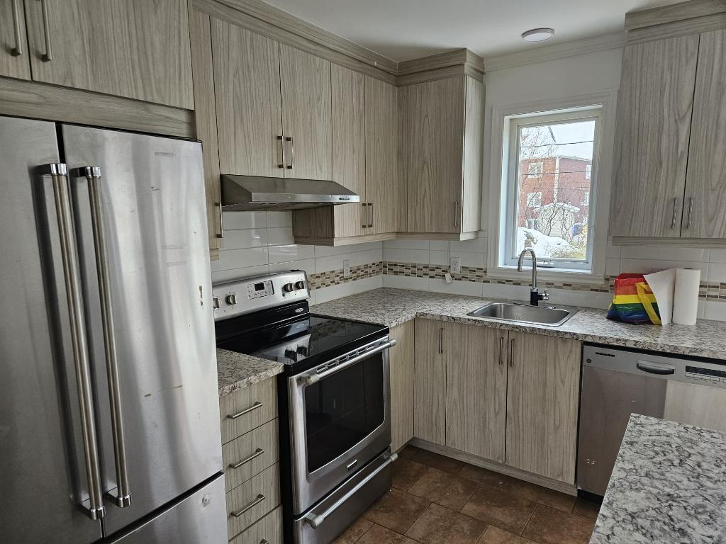 MAISON À LOUER - DISPONIBLE MAINTENANT | 3179986