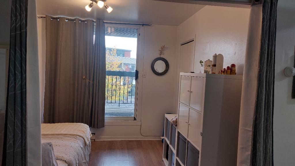 Cession de bail appart 1 chambre à coucher et 1 salle de bain | 3180371