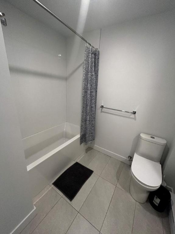 ✨ Loft meublé à louer – Bishop Embassy (Centre-ville de MTL) ✨ | 3180459