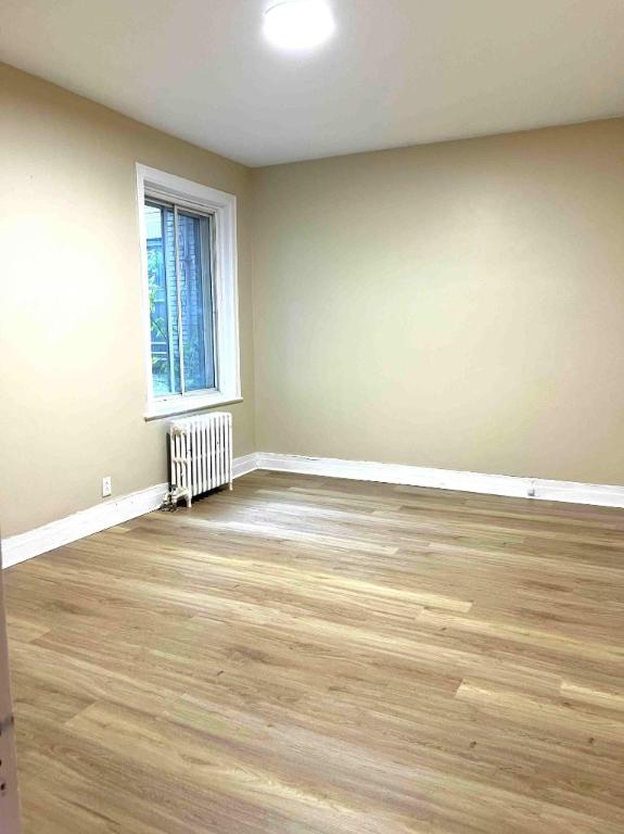 PRES DU METRO SNOWDON 3 CHAMBRES FERMEES- RENOVE | 3180469