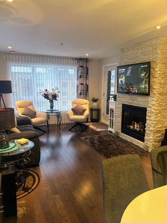 Emplacement de choix et tranquilité - 200 boulevard des Cépages, unité 401 (dernier étage et unité de coin) | 3180529