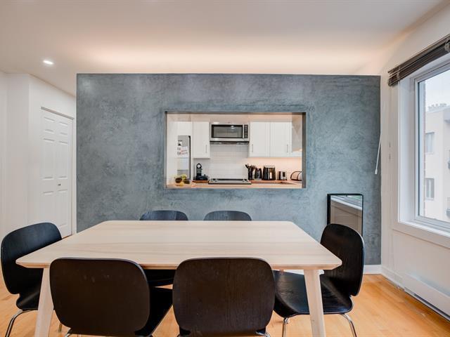 Superbe condo 4 1/2 au centre-ville | 3180538