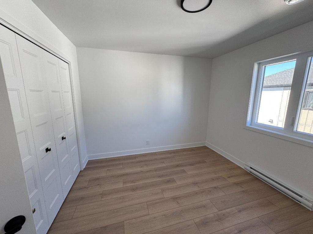 5 1/2 Neuf | Premier mois Gratuit! | 3180843