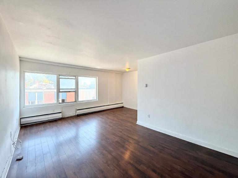 1 CH - 1 SDB - Westmount - $1,350 /mo | 3181196