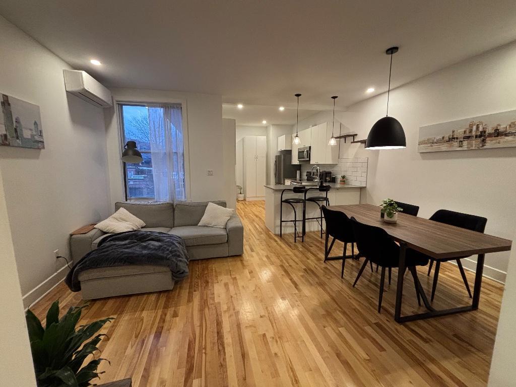 Magnifique 4 ½ entièrement rénové — 1000 pi² — Hochelaga-Maisonneuve — Disponible rapidement | 3181215