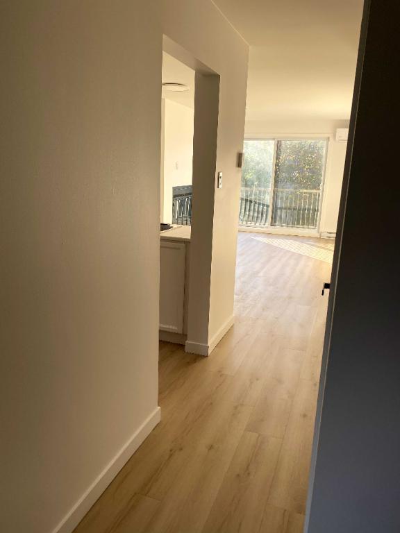 Logement 3 1/2 à louer à Montréal/Anjou/Hochelaga à proximité de l'A40 et A25. | 3181216