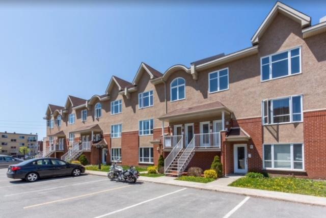 Laval_secteur Pont-Viau_Grand 4 1/2 | 3181261