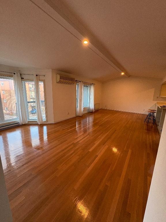 Grand Appartement 4 1/2 | 3181622